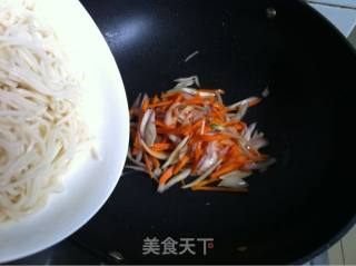 今日早饭--酱油炒面的做法步骤：7