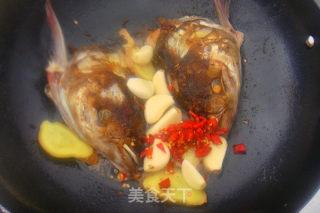 小锅鱼头豆腐---小妞家庭版的做法步骤：7