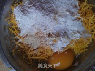 香酥南瓜煎的做法步骤：2