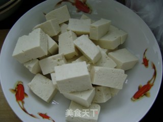 简单却不减味--鲅鱼豆腐汤的做法步骤：2