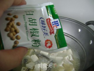 简单却不减味--鲅鱼豆腐汤的做法步骤：9