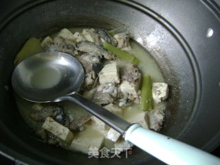 简单却不减味--鲅鱼豆腐汤的做法步骤：10