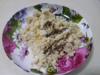 【糖尿病人独享的健康美食】豆渣炒鸡蛋的做法步骤：1