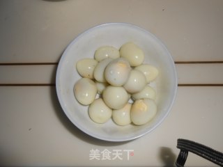 鹌鹑蛋、啤酒鸭的做法步骤：2