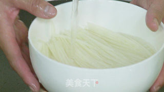 清炒土豆丝的做法步骤：2