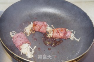 铁板烧带回家。。。培根金针菇卷的做法步骤：8