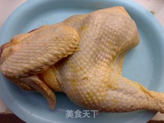 小葱捞鸡的做法步骤：1