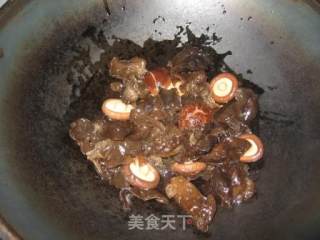 烤麸香菇黑木耳的做法步骤：5