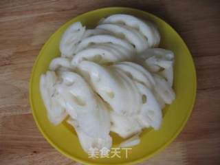 葱花藕片的做法步骤：2