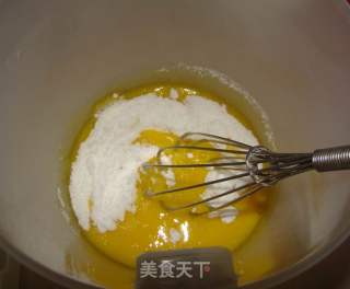 红曲大理石戚风蛋糕的做法步骤：2