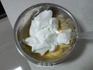 完美原味戚风的做法步骤：8