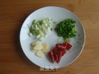 油渣娃娃菜的做法步骤：3