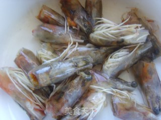 虾滑的做法步骤：2