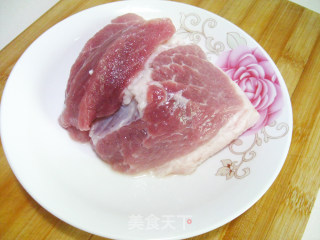 红烧肉的做法步骤：1