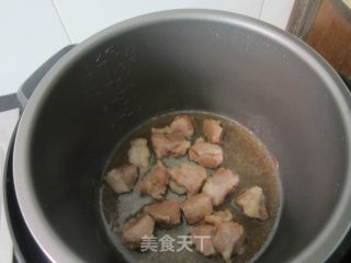 西兰花烧肉的做法步骤：5
