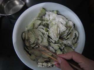 茄饼的做法步骤：4