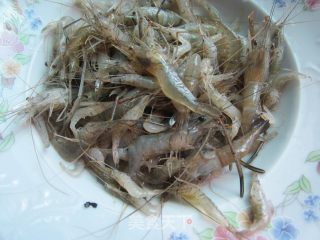 蒜片虾的做法步骤：1