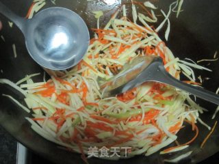 茭白素丝的做法步骤：5