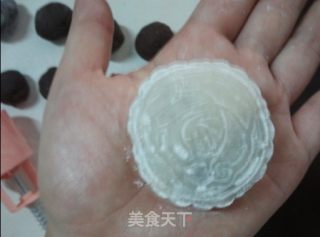 冰皮月饼的做法步骤：9