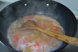 秋季暖身汤-【番茄虾皮蛋花汤】的做法步骤：4