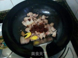 回锅肉的做法步骤：4