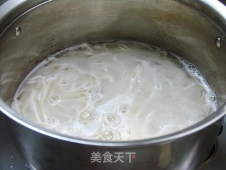 咱西北人的大爱——炒棍棍面的做法步骤：3