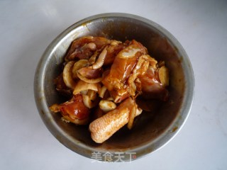 木耳蒸鸡的做法步骤：3
