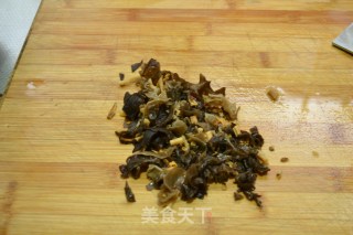 【顶级厨师】--【黄鳝海米炖豆腐】的做法步骤：3