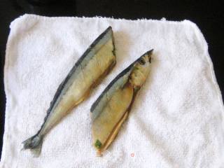 香煎薄荷味秋刀鱼的做法步骤：6