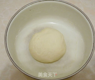 酥皮包 波罗包的做法步骤：1