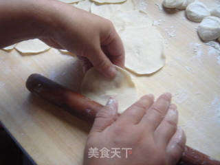 为儿子包的滚蛋饺子——【韭菜虾仁饺子】的做法步骤：10