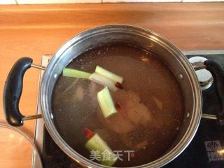 盐水猪肝的做法步骤：2