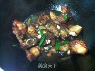糖醋排骨的做法步骤：7