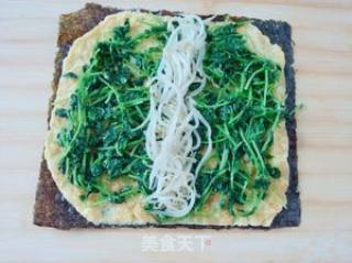 让孩子爱上吃菜——紫菜蔬菜卷的做法步骤：8