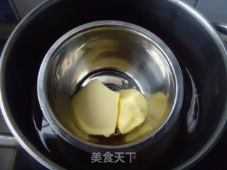 性感的蛋糕---焦糖玛德琳的做法步骤：2