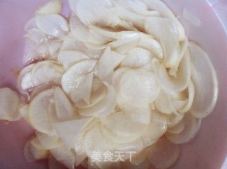 酸脆萝卜片-----简易做法的做法步骤：2