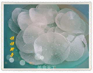 减肥菜----素水晶萝卜卷的做法步骤：5