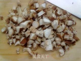 简单美味香菇饭的做法步骤：1