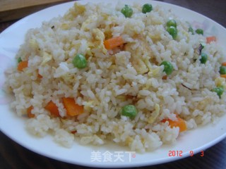 扬州炒饭的做法步骤：3