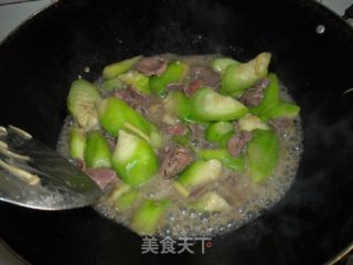 丝瓜炒牛肉的做法步骤：9
