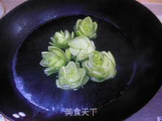 翡翠菜心的做法步骤：9