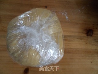 三仁月饼的做法步骤：3