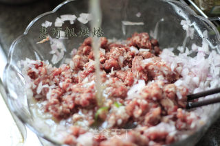 牛肉速冻水饺的做法步骤：6