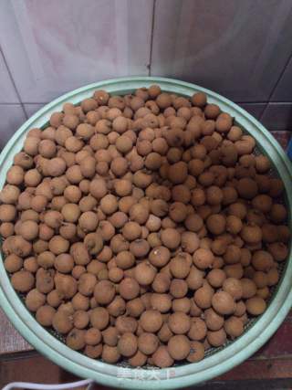 自制龙眼干的做法步骤：1