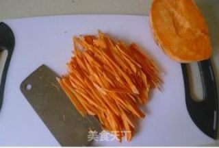 素食主义—甜脆红薯丝的做法步骤：1