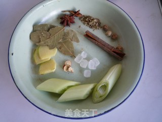 赛肘花的做法步骤：2