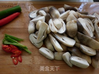 家常小炒------草茹炒鸡蛋的做法步骤：2