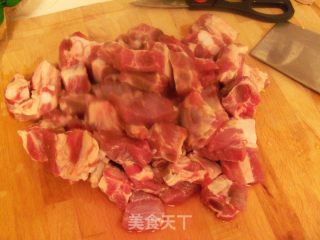 干锅排骨的做法步骤：2