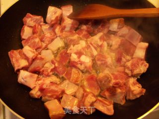 干锅排骨的做法步骤：4