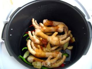 【双椒凤爪】的做法步骤：8